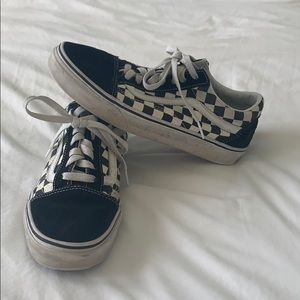 OLD SCHOOL CHECKERED VANS